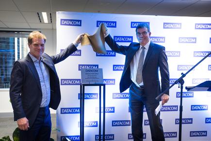 Datacom Group CEO Greg Davidson and Hon Dave Kelly, WA Minister for Innovation